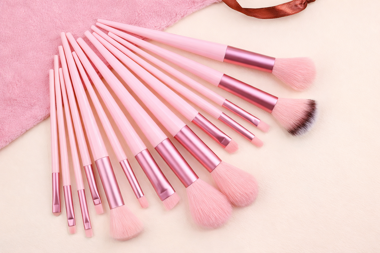 Premium 13-Piece Professional Makeup Brush Set – Soft Fluffy Foundation, Blush & Powder Brushes (Pink)